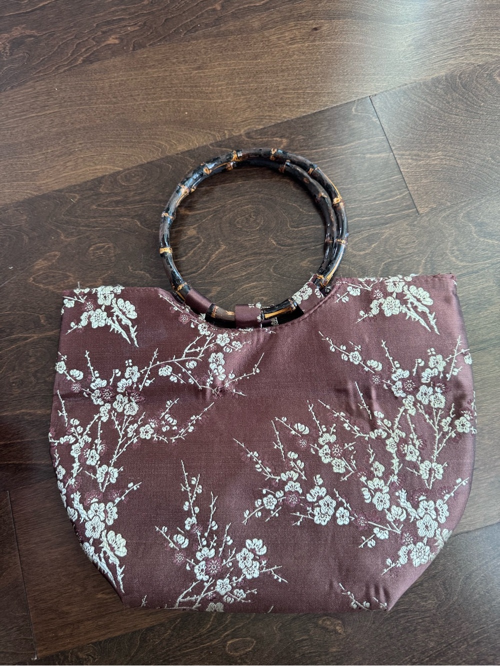 Elegant brown Floral Bamboo-Handle Tote Bag